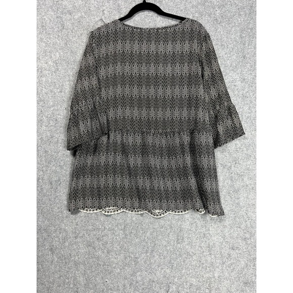Maurices Blouse Women Extra Large Black V Neck Short Sleeve Flutter Sleeve Boho - Picture 6 of 9